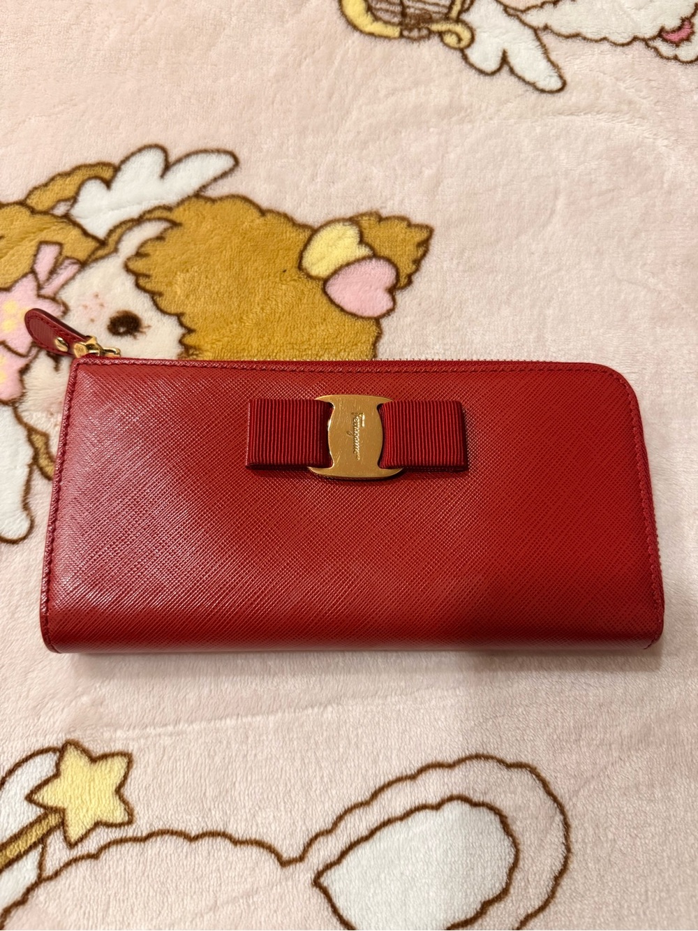 Salvatore Ferragamo Red Saffiano Zip-Around Wallet with Vara Bow